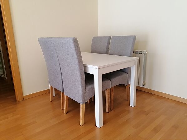 Es lloga pis a Casernes, al costat del Wellnes