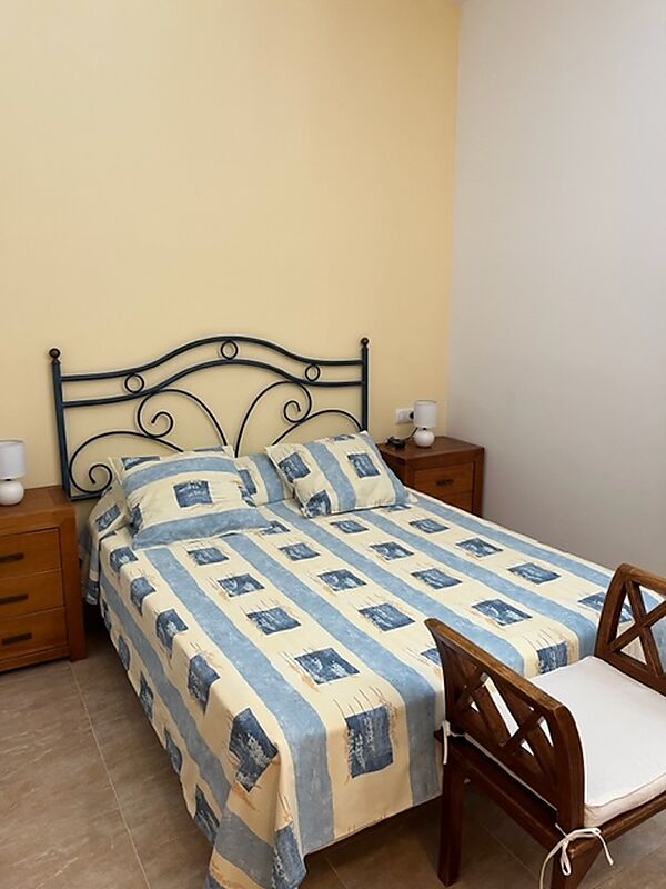 Duplex amb vistes davant del parc infantil de Colera