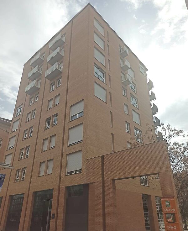 Pis en lloguer a Casernes, prop del Parc Migdia