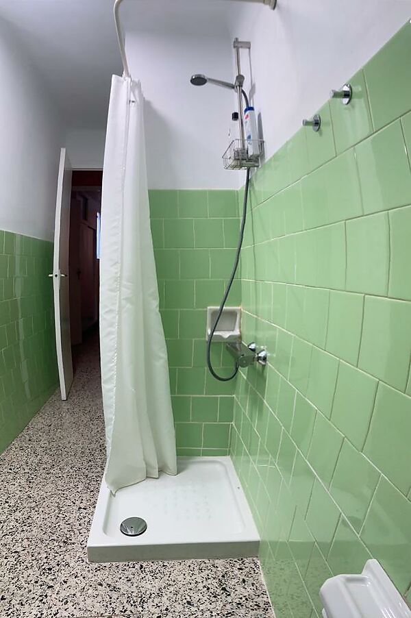 Very comfortable apartment near the beach