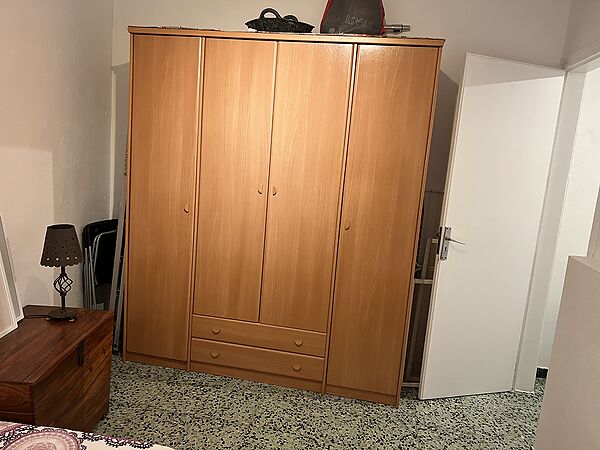 2 bedroom apartment very close to the beach