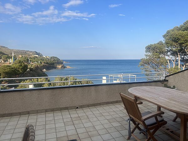 3-ROOM APARTMENT WITH LARGE TERRACE AND SEA VIEW