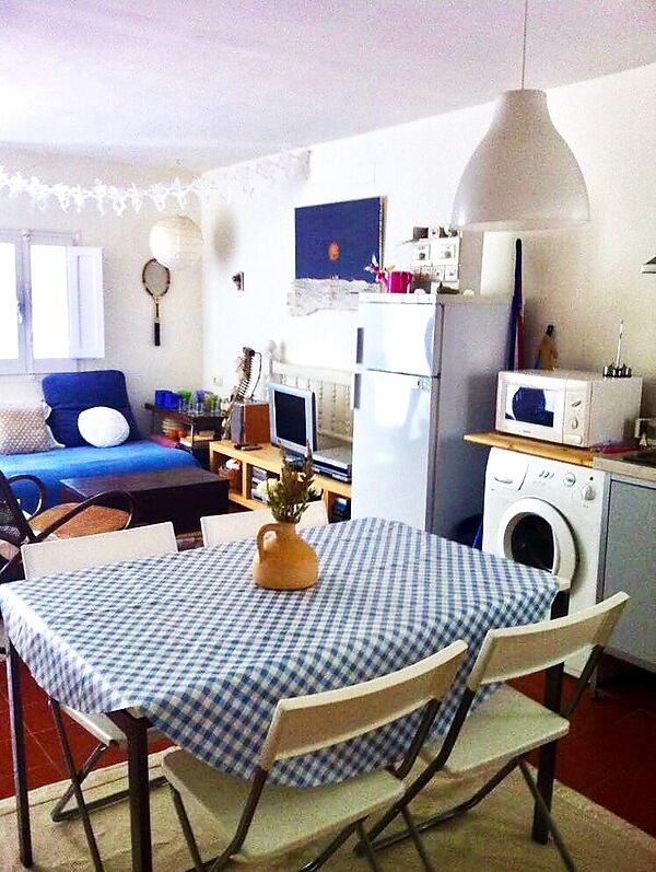 BEAUTIFUL 2-ROOM APARTMENT IN COLERA