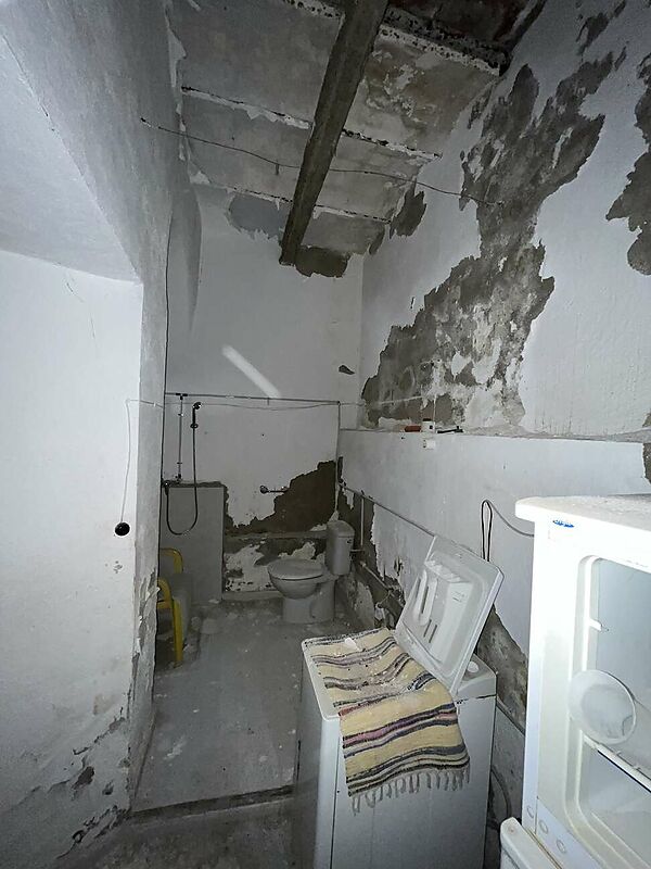 Habitatge a reformar amb moltes possibilitats al poble