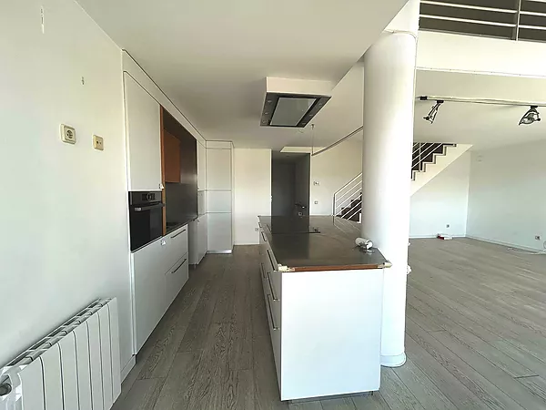 Àtic dúplex en lloguer a Casernes