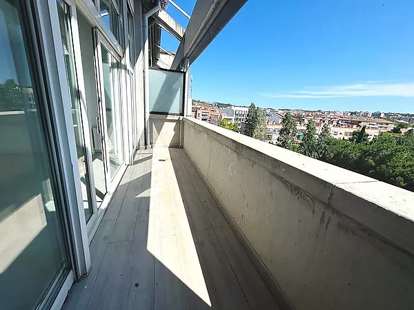 Àtic dúplex en lloguer a Casernes