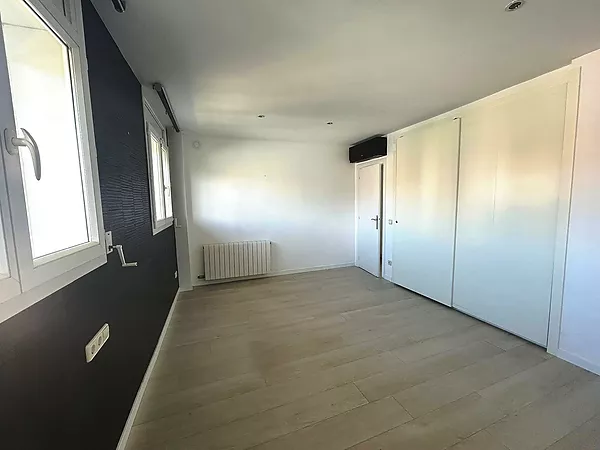Àtic dúplex en lloguer a Casernes