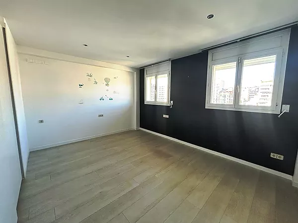 Àtic dúplex en lloguer a Casernes