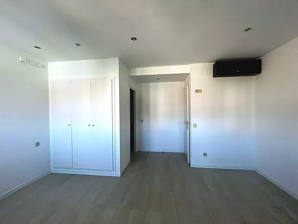 Àtic dúplex en lloguer a Casernes