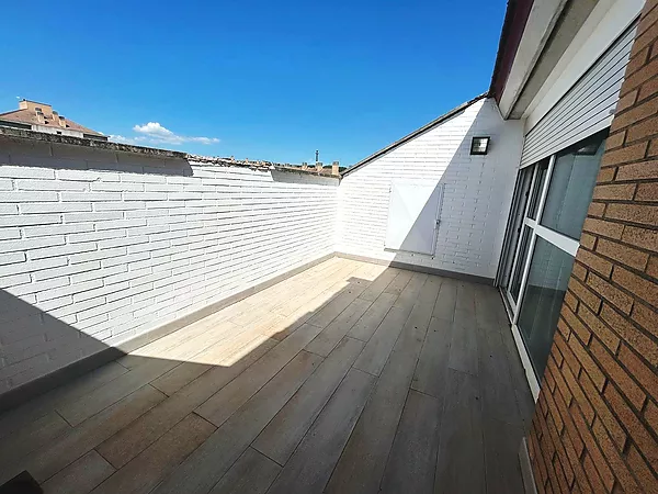 Àtic dúplex en lloguer a Casernes