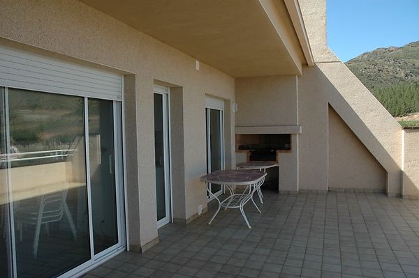 Rez-de-chaussée placé a la Geneta avec vue sur mer et jardin