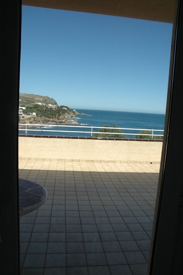 Planta  Baja en La Geneta con vistas al mar y jardín
