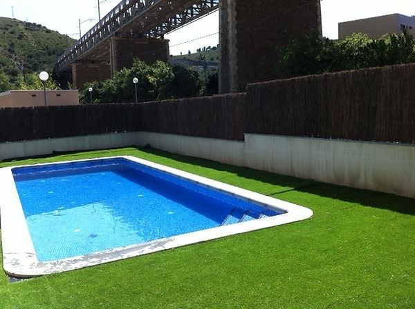 Apartament with pool and barbecue near the beach