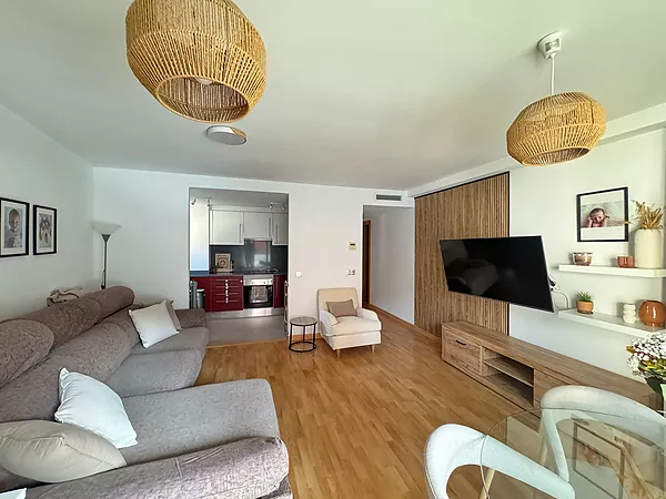 Apartment with exit and parking