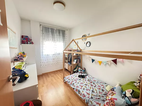 Apartment with exit and parking