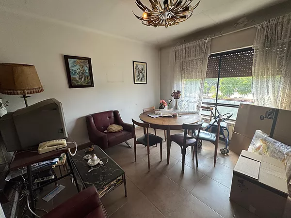 Piso de 4 habitaciones y una ubicación inmejorable en el corazón de Girona