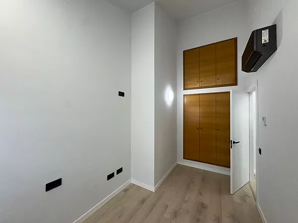 Exclusif penthouse en duplex dans un immeuble neuf du centre historique de Figueres.