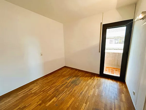Se alquila piso al lado de la estación del AVE