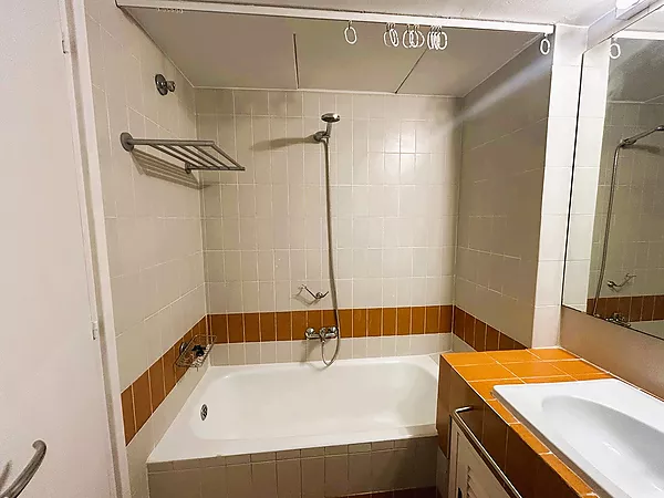 Se alquila piso al lado de la estación del AVE