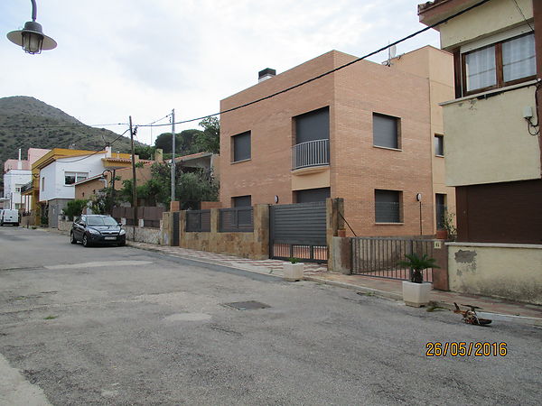 Apartment in the village entrance next to the playground
