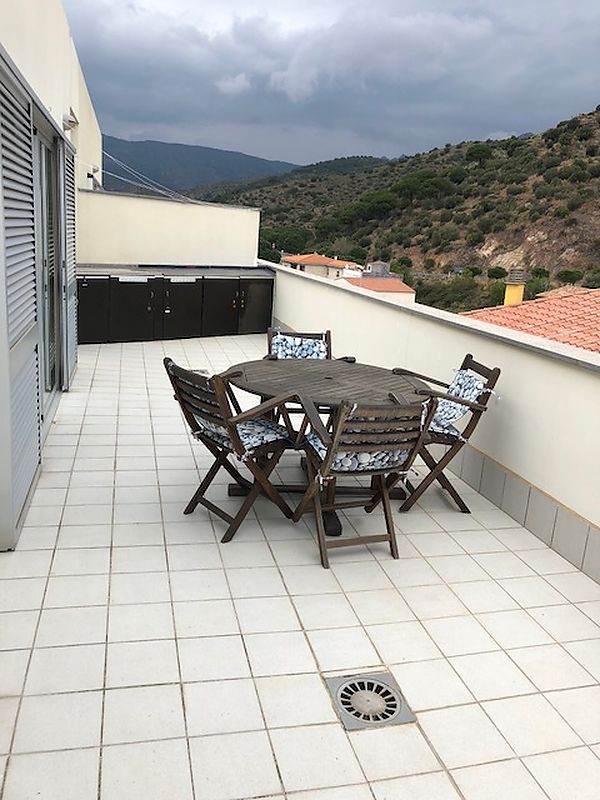 ÀTIC AMB GRAN TERRASSA. 1 HABITACIÓ