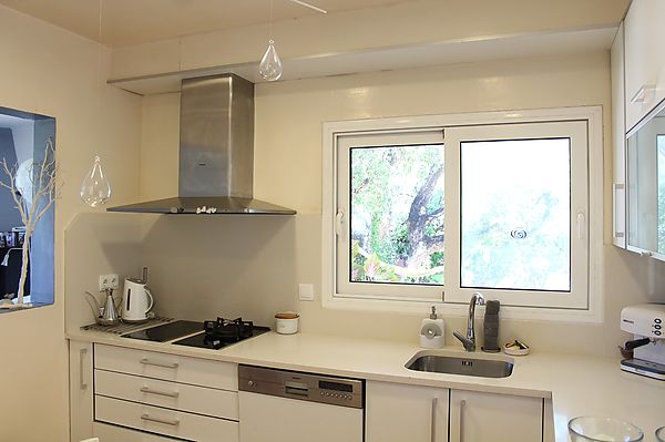 Magnífica casa amb piscina, pàrquing, barbacoa i jacuzzi