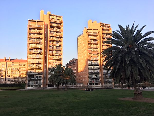 Parking de alquiler en Casernes