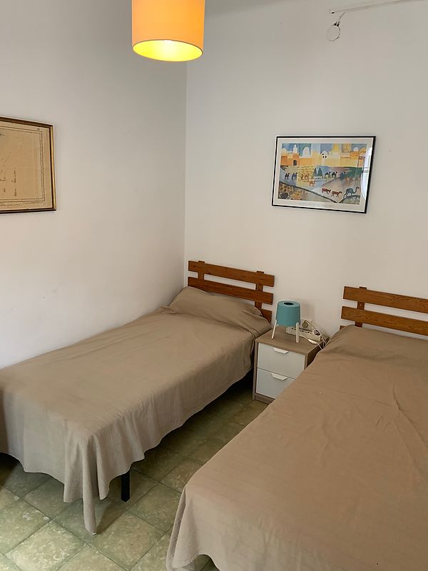 Planta baixa  en una casa de poble, prop de la platja