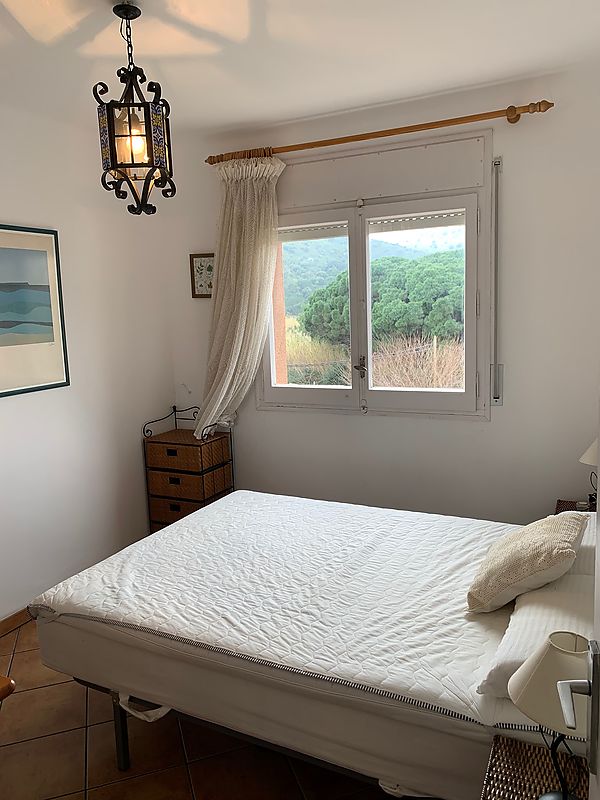 Pis de 4 habitacions molt lluminós, molt a prop de la platja