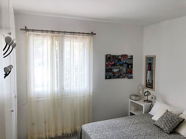 Casa adossada situada al Complex residencial Roca Blanca