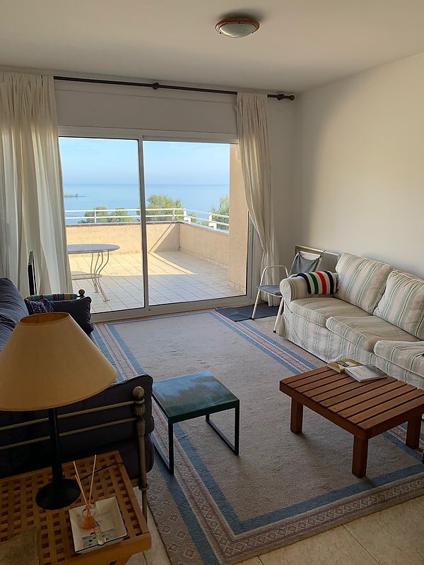Planta  Baja en La Geneta con vistas al mar y jardín