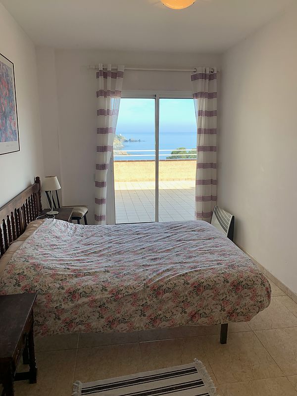 Planta  Baja en La Geneta con vistas al mar y jardín