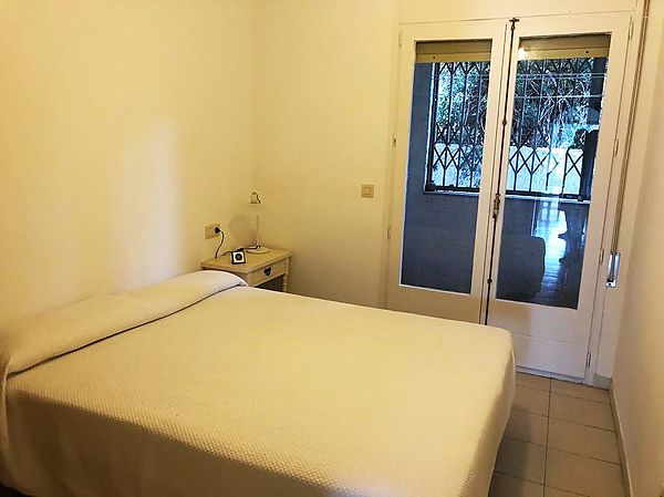 Piso en el pueblo con dos habitaciones