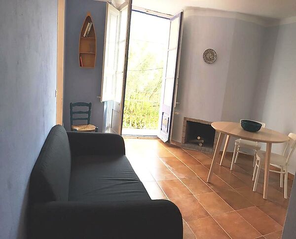 Appartment in Colera in the centre of the village