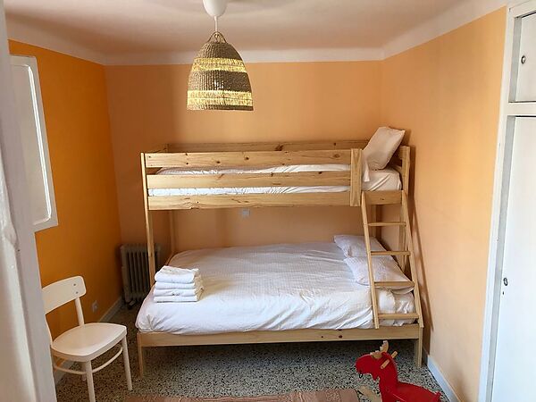 Very comfortable apartment near the beach